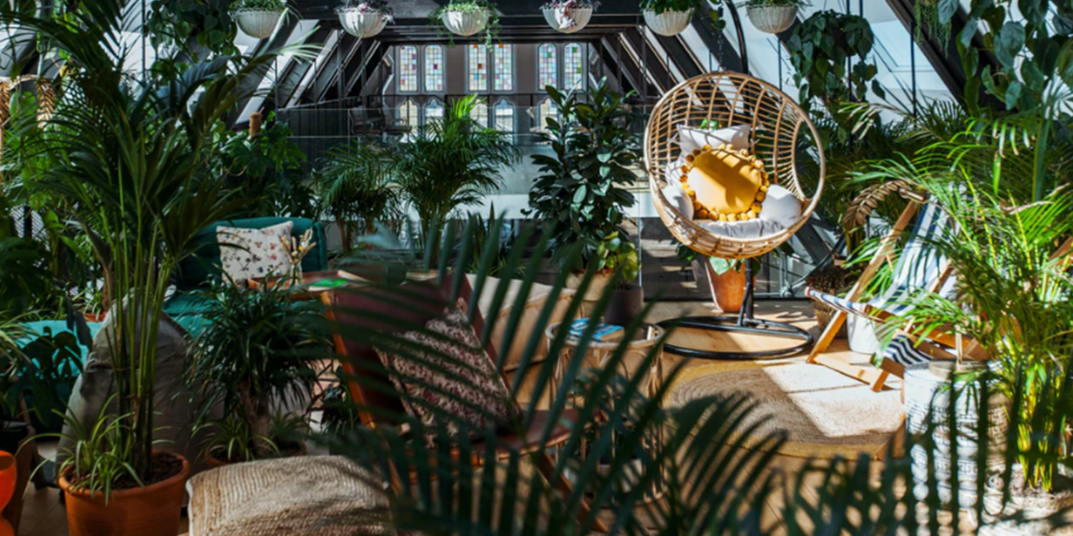 Extraordinary Workspaces